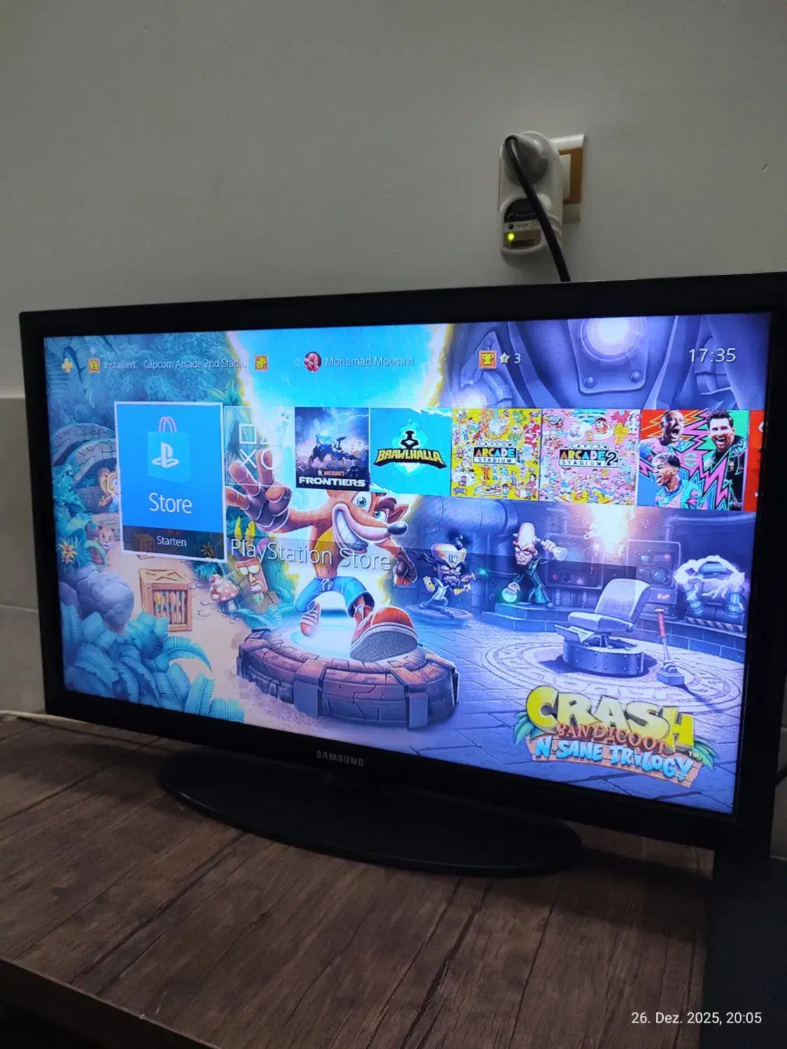 PS4 Slim 500 GB|کنسول، بازی ویدئویی و آنلاین|قم, دروازه چوبی|دیوار