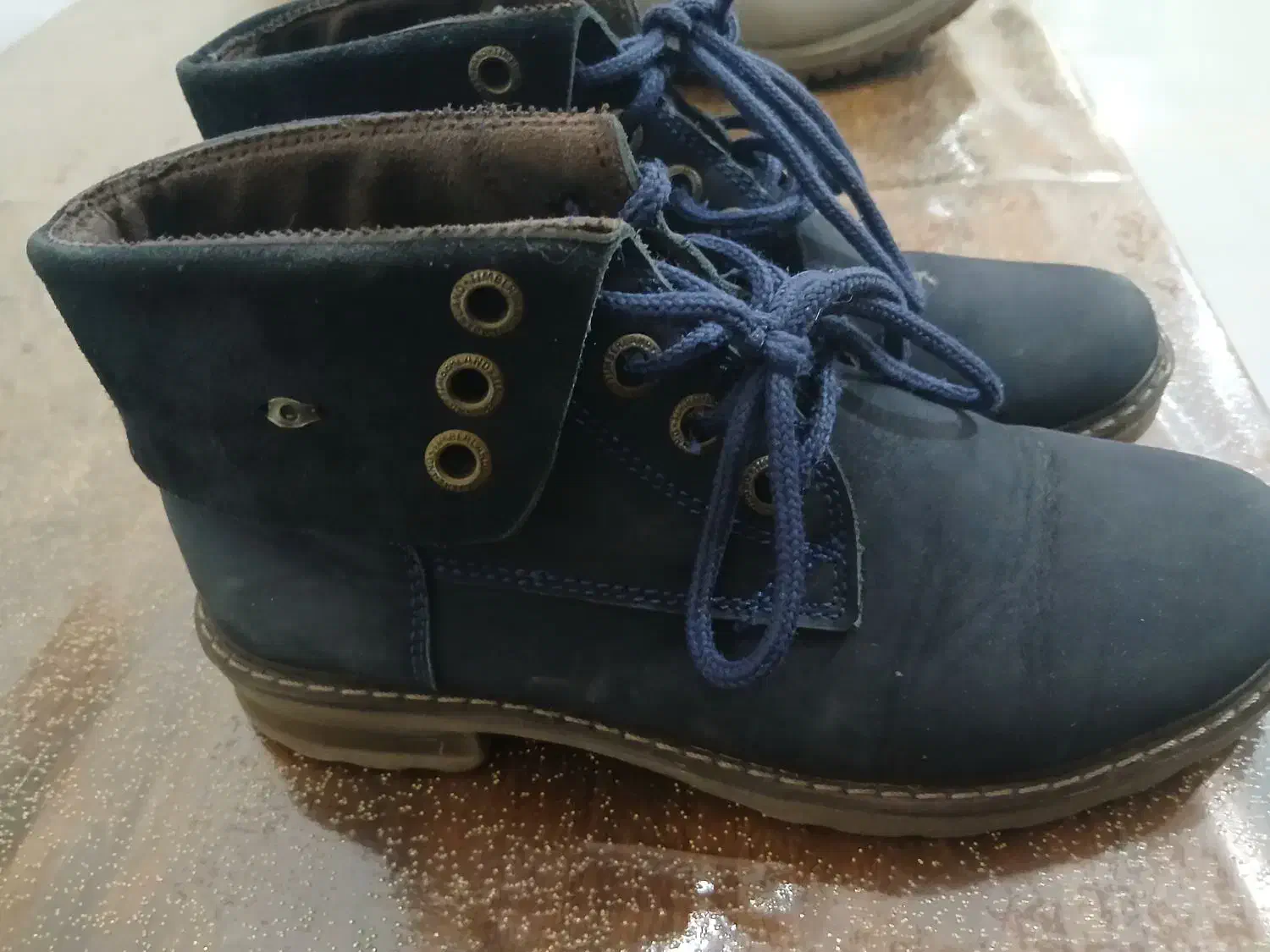 نیم بوت دخترانه/زنانه برند کاترپیلار اصل سایز۳۷/۳۸|کیف، کفش، کمربند|مشکیندشت, |دیوار