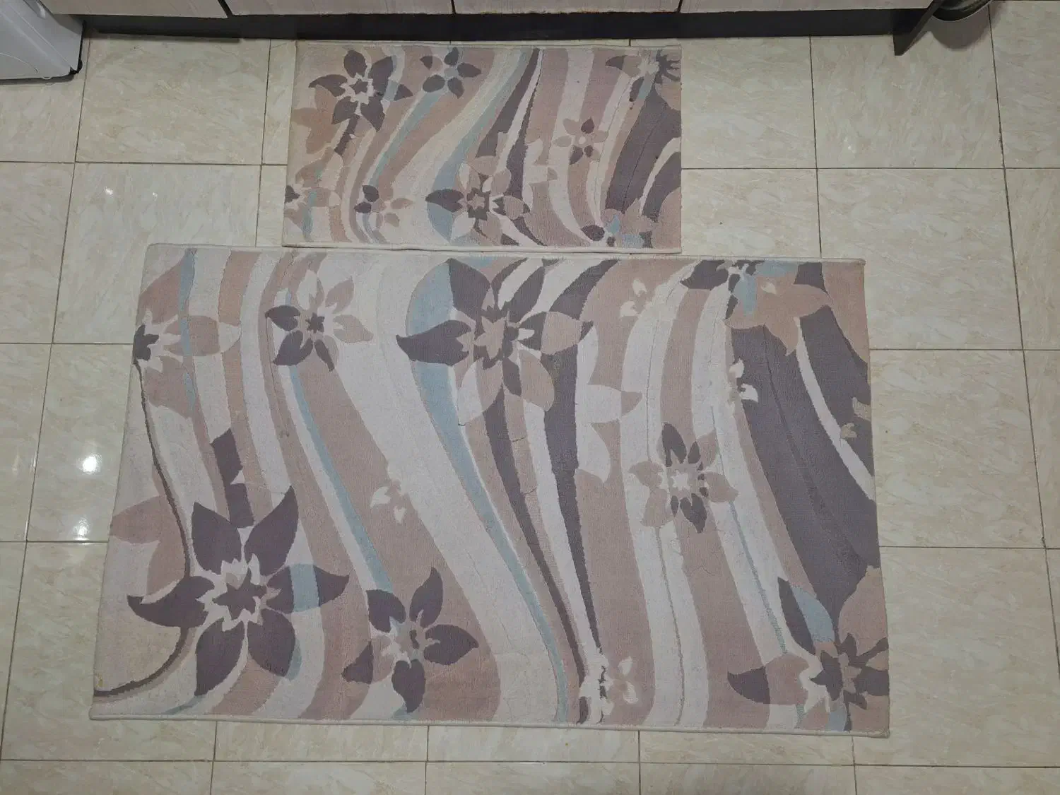 دم دری و گلیم واسه آشپزخانه یک در یک ونیم|گلیم، جاجیم، گبه|سبزوار, میدان بار|دیوار