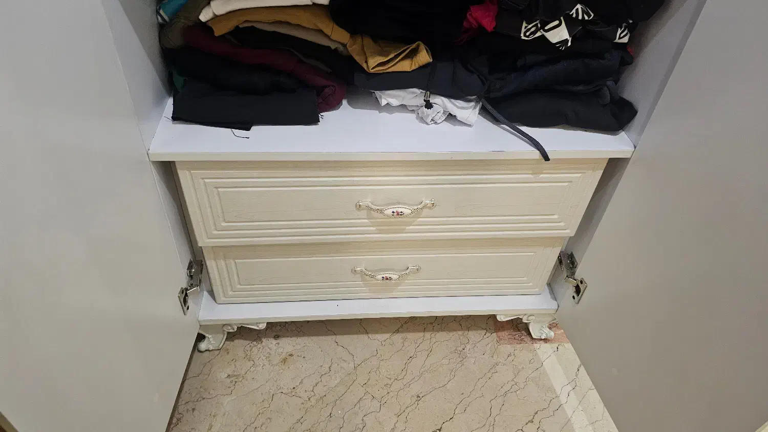 کمد سفیدوکرم کلاسیک|جاکفشی، کمد، دراور|تهران, اوین|دیوار