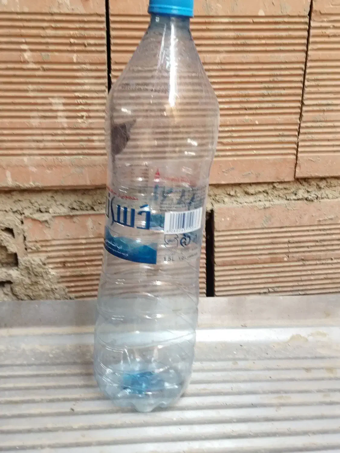 بطری نوشابه|ظروف نگهدارنده، پلاستیکی، یکبارمصرف|گنبد کاووس, |دیوار