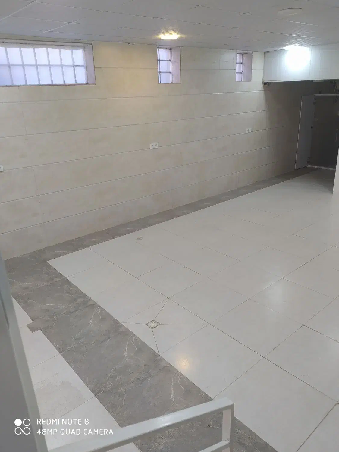 زیر زمین  خ سعدی روبروی عینک نگین|اجارهٔ مغازه و غرفه|سیرجان, |دیوار