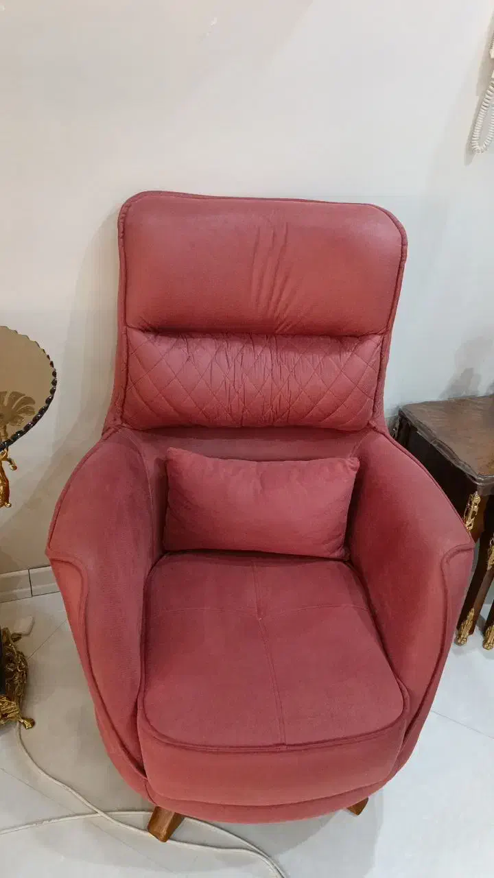 مبل ۵نفر|مبلمان خانگی و میز عسلی|ورامین, ورامین|دیوار