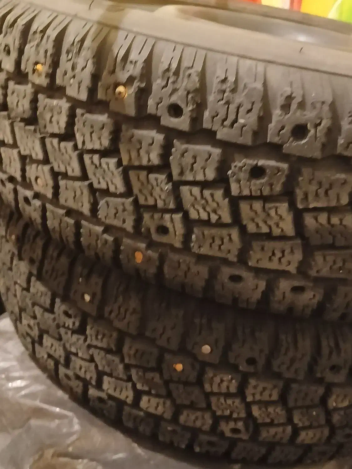 رینگ و لاستیک یخ شکن کوموهو سایز ۱۳|قطعات یدکی و لوازم جانبی|تهران, کاشانک|دیوار