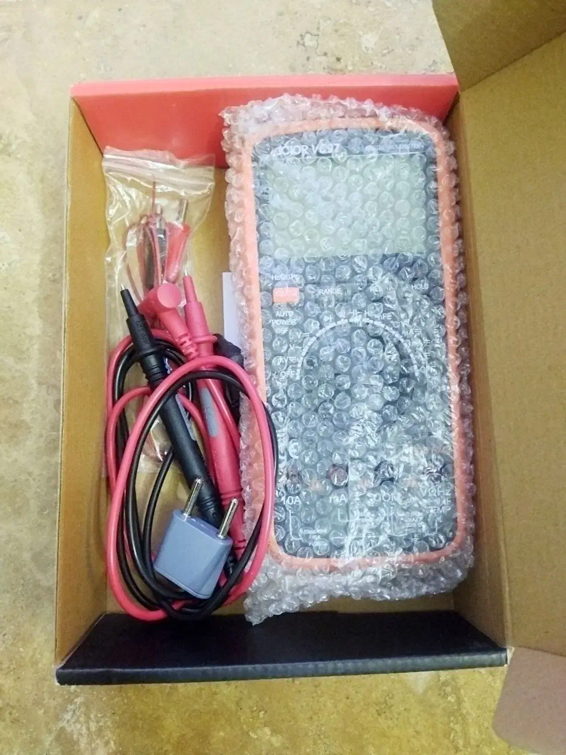 مولتی متر ویکتور آکبند|لوازم جانبی موبایل و تبلت|زنجان, |دیوار