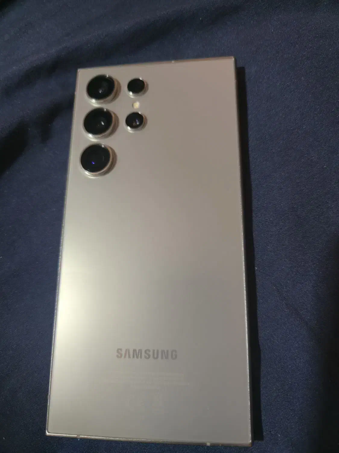 s24 ultra|موبایل|اندیشه, اندیشه فاز ۳|دیوار