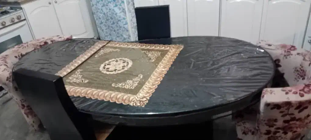 میز نهارخوری ۶ نفره به همراه ۴ صندلی|میز و صندلی غذاخوری|زید آباد, |دیوار