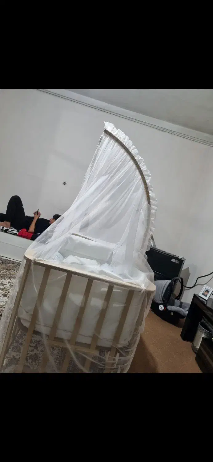 گهواره|تخت و صندلی بچه|رشت, پاستوریزه|دیوار