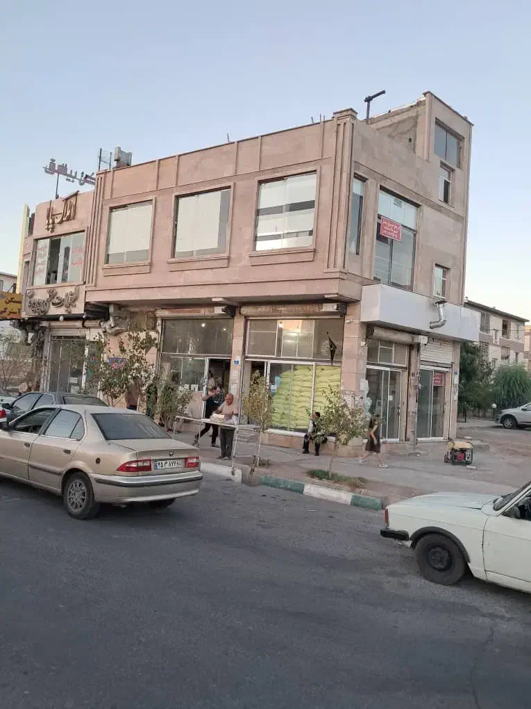 اجاره تجاری بالای همکف فاز ۵ بحر خیابان|اجارهٔ مغازه و غرفه|پرند, فاز ۵|دیوار