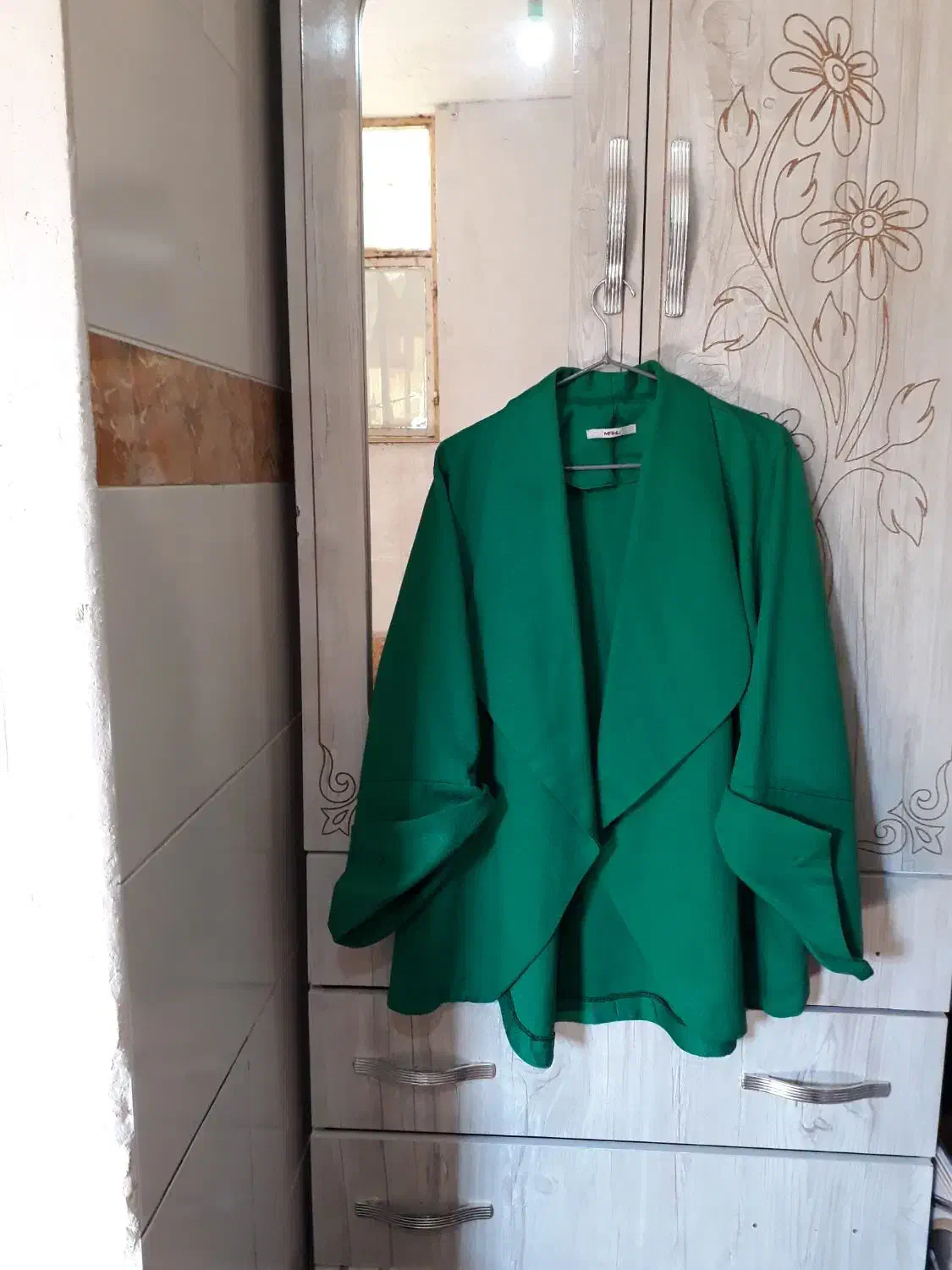 مانتو نو و تمیز|لباس|شوشتر, |دیوار