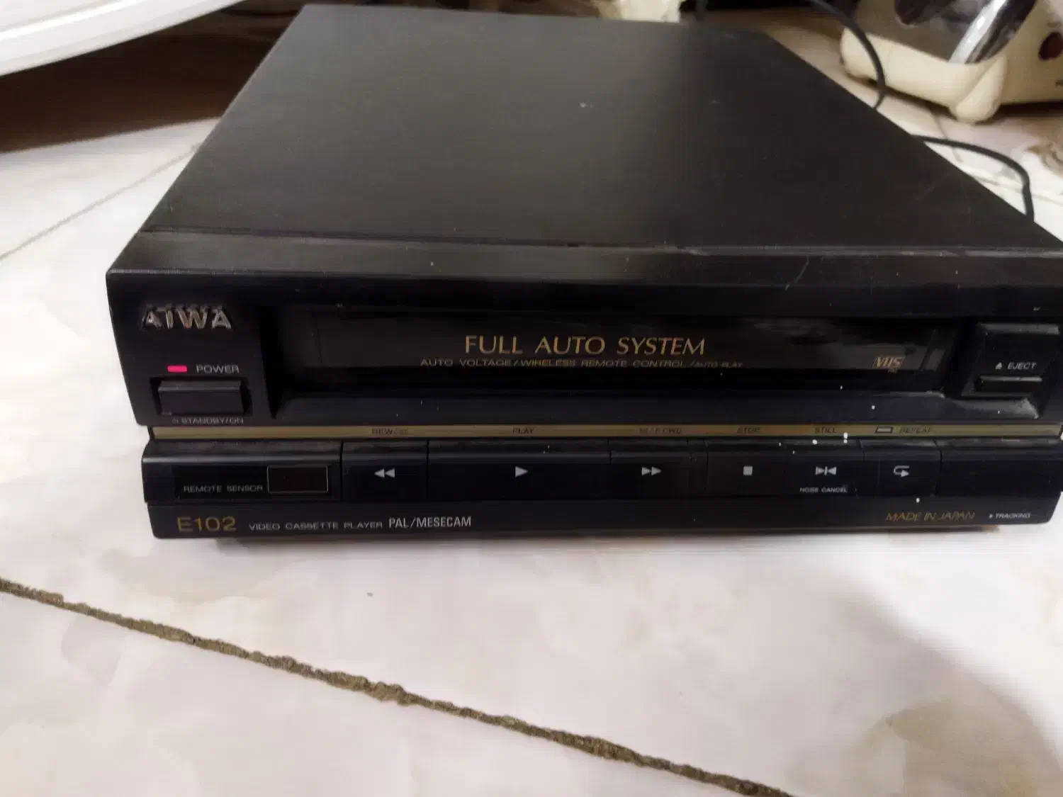 ویدیو ایوا|پخش‌کننده DVD و ویدیو|ری, سیزده آبان|دیوار