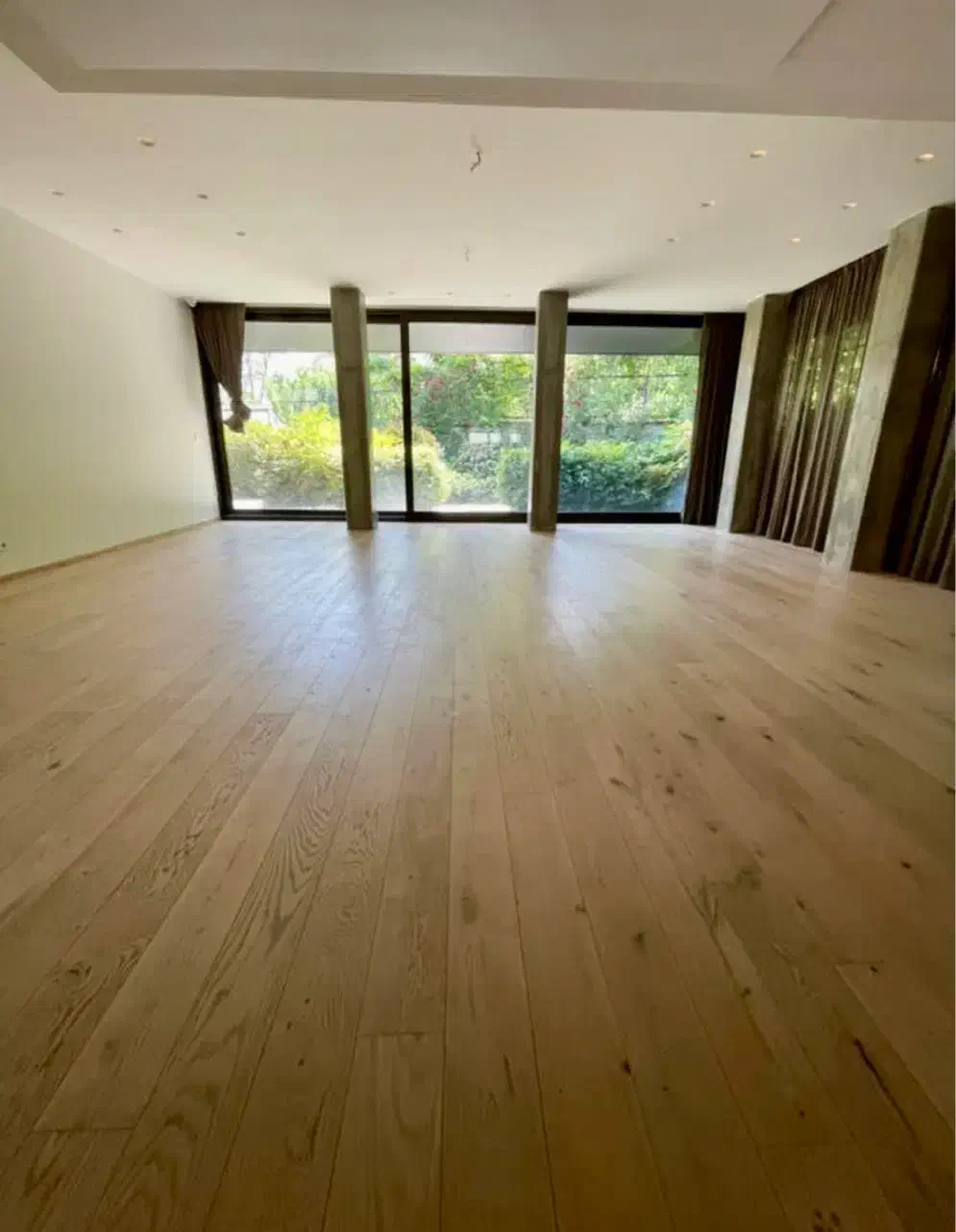 ۱۰۰۰متر ویلای مدرن با استخر بدون مشرف|اجارهٔ خانه و ویلا|تهران, الهیه|دیوار