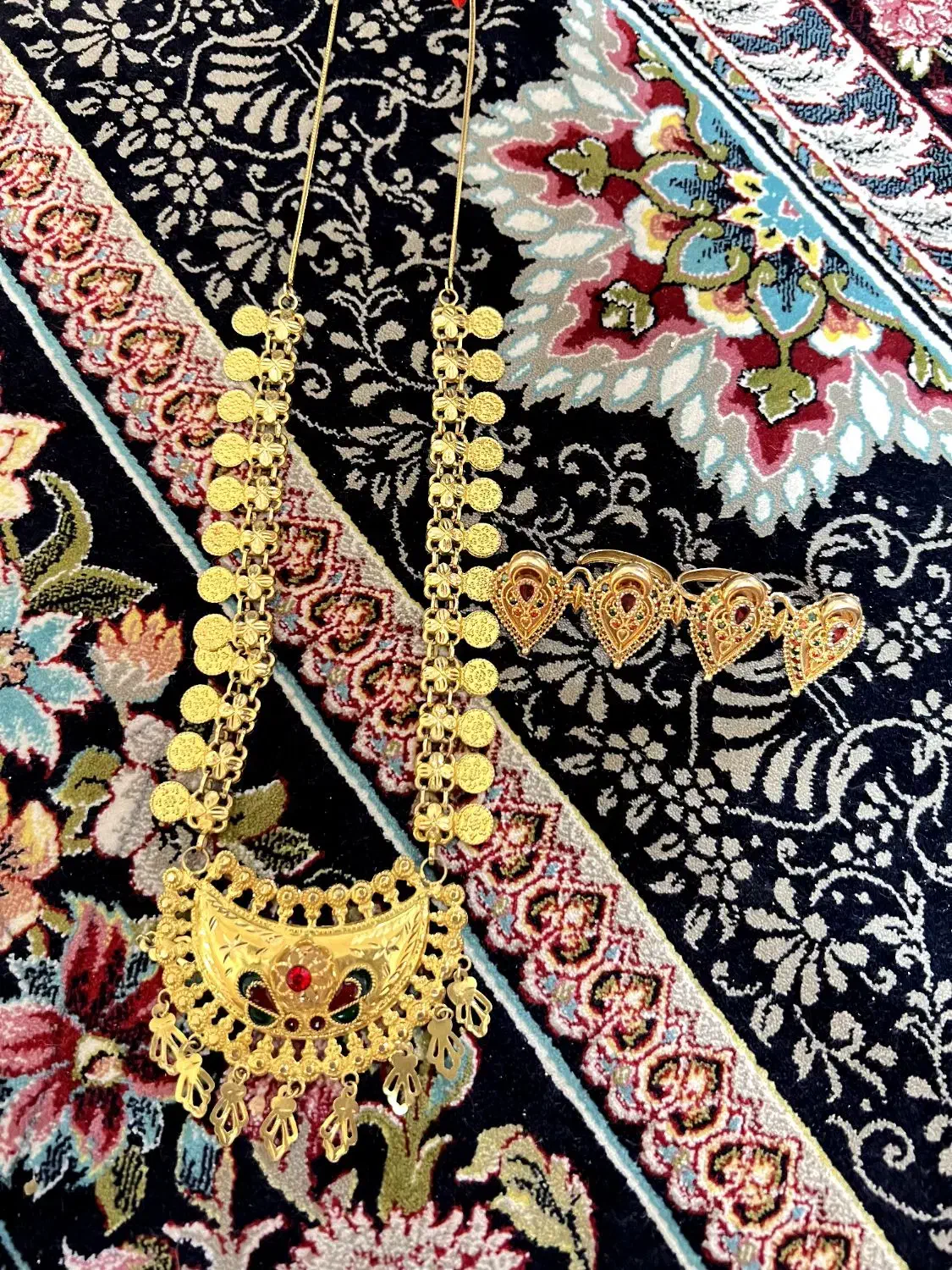 انگشتر چهار انگشتی ۱۸خارجی و ماهک نو|جواهرات|میناب, |دیوار