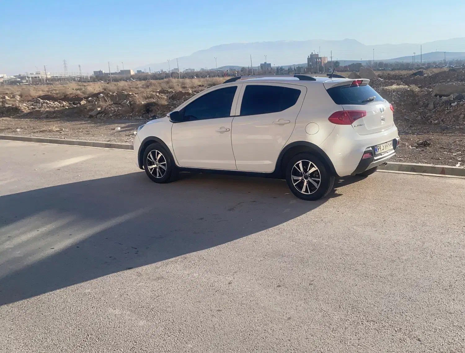 لیفان x50 دنده ای|خودرو سواری و وانت|شیراز, کوشک میدان|دیوار