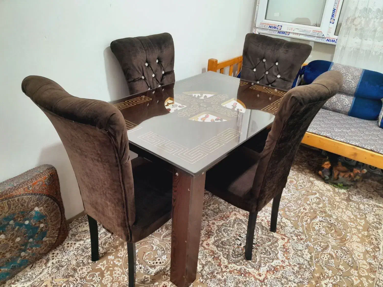 دو دست میز ناهار خوری چهار نفره تمیز و سالم|میز و صندلی غذاخوری|سنگر, |دیوار