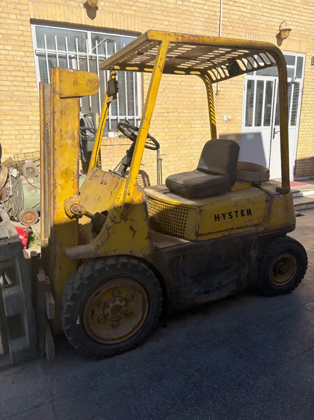 لیفتراک2/5 تن|خودرو سنگین|یزد, |دیوار