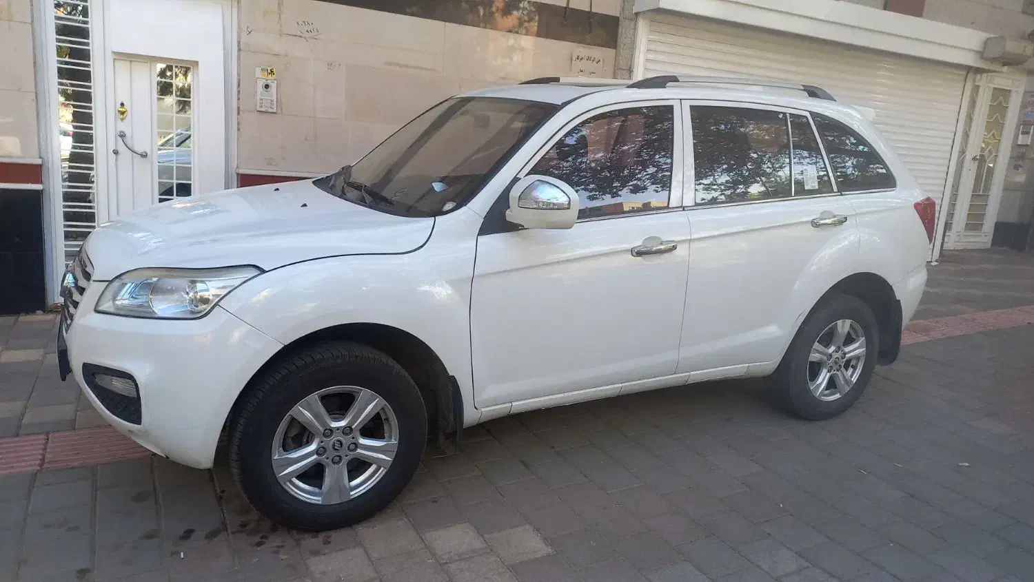 لیفان X60 کاملاسالم استثنایی معاوضه با ماشین سبکتر|خودرو سواری و وانت|همدان, |دیوار