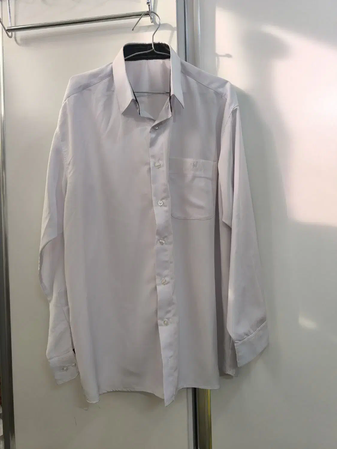 پیراهن مردانه|لباس|شاهینشهر, مورچه خورت|دیوار