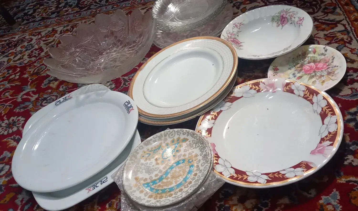 تعدادی ظرف ووسایل آشپزخونه|ظروف پخت‌وپز|اهواز, بهارستان|دیوار