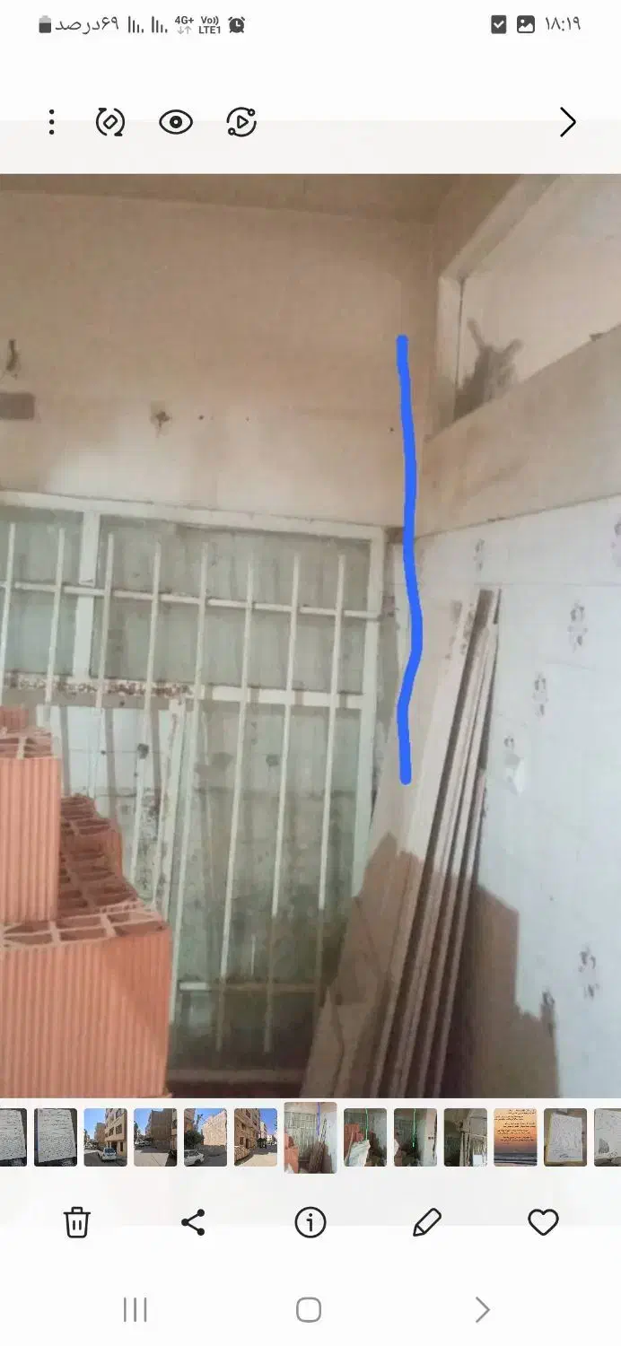 دوعددپنجره سالم ویه عدرب آهنی تمیزوسالم|مصالح و تجهیزات ساختمان|بومهن, |دیوار