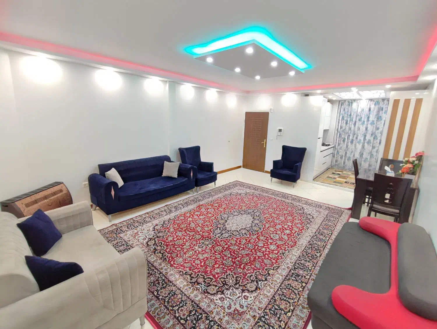 اجاره روزانه و هفتگی و ماهانه سوئیت آپارتمان مبله|اجارهٔ کوتاه‌مدت آپارتمان و سوئیت|تهران, شمیران‌نو|دیوار