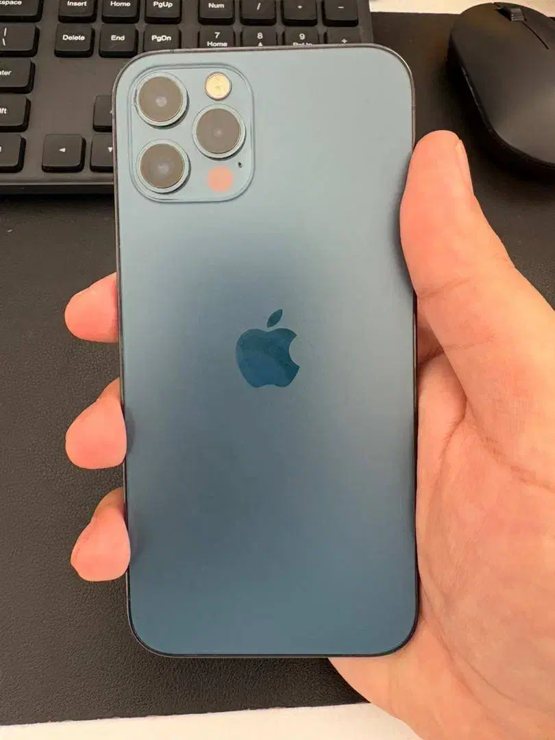 ایفون 12پرو iPhone 12 Pro ZAA|موبایل|رشت, معلم|دیوار