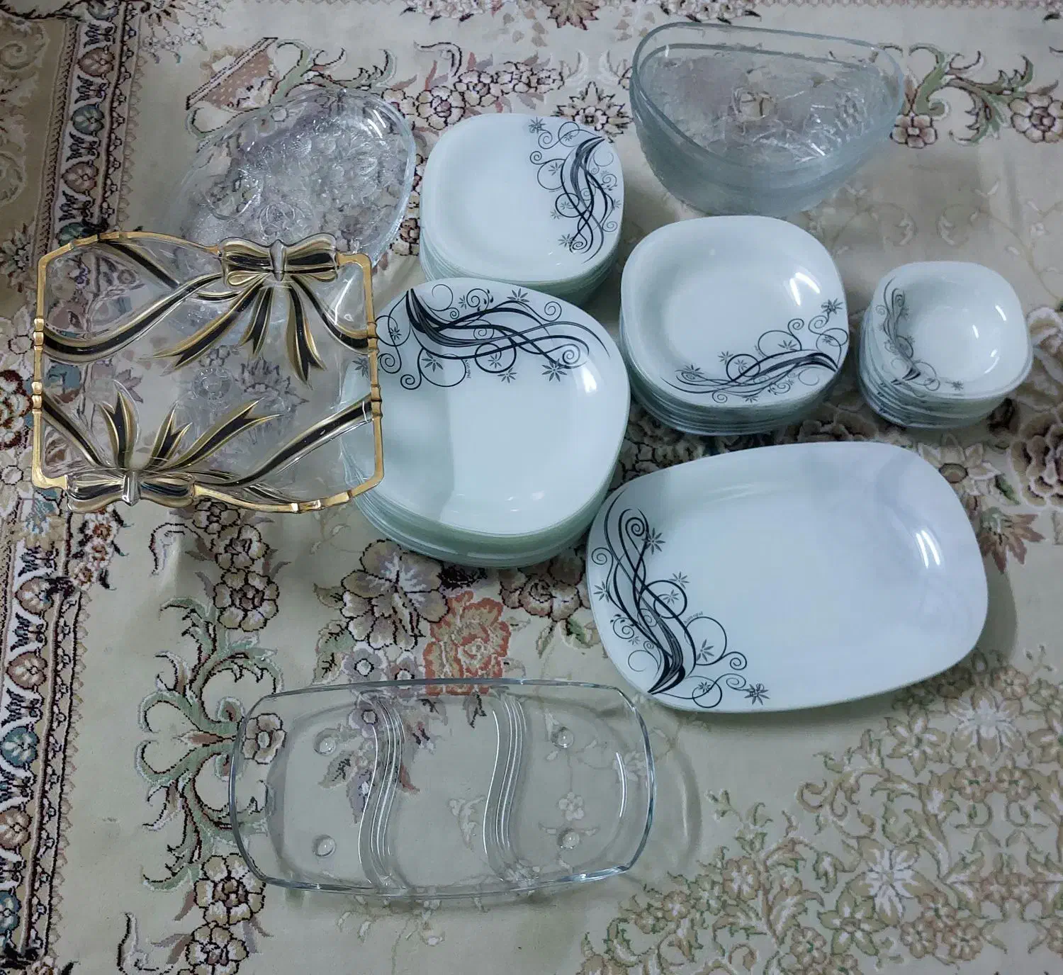 سرویس غذاخوری کاسه بشقاب و....|ظروف سرو و پذیرایی|تهران, هاشمآباد|دیوار