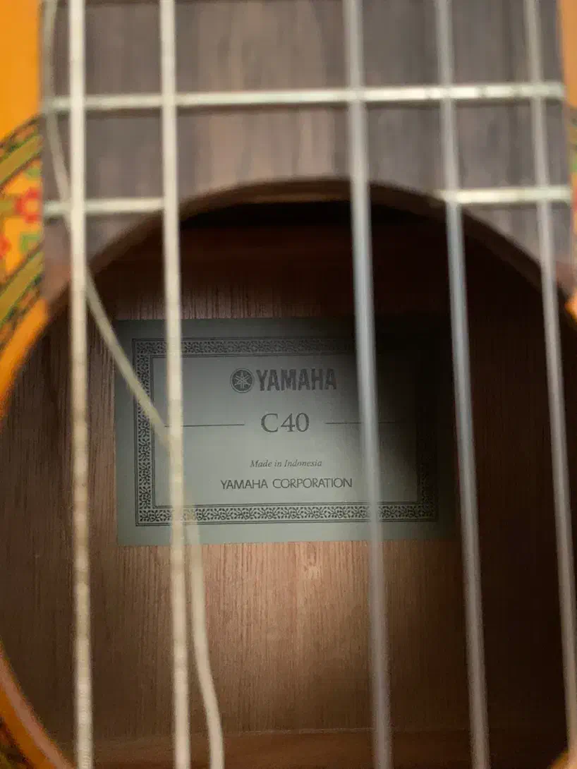 گیتار یاماها C40 اصل|گیتار، بیس، امپلیفایر|محمدشهر, محمدشهر|دیوار