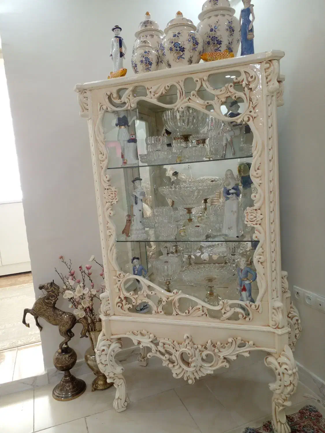 بوفه جنس درجه یک تمام چوب مناسب جهیزیه نو نو|بوفه، ویترین، کنسول|کرج, حصارک بالا|دیوار