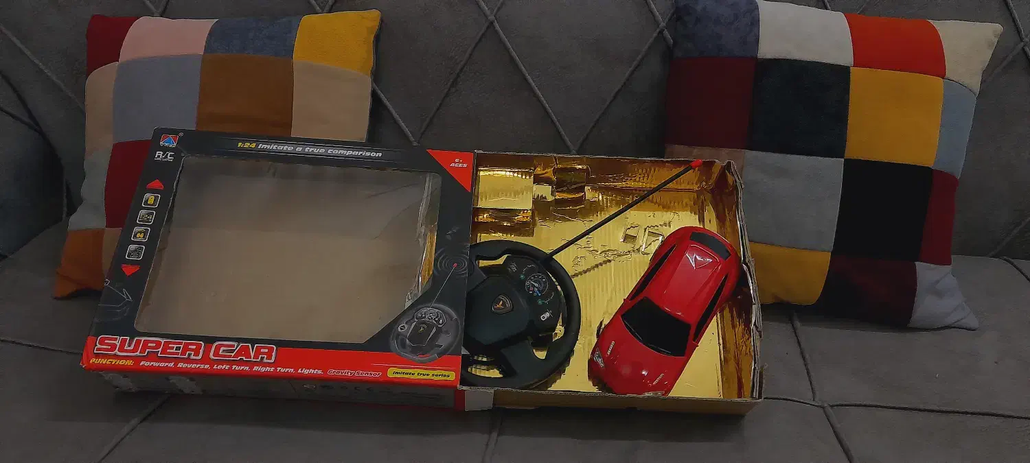 ماشین کنترلی باطری خور|اسباببازی|آران و بیدگل, |دیوار