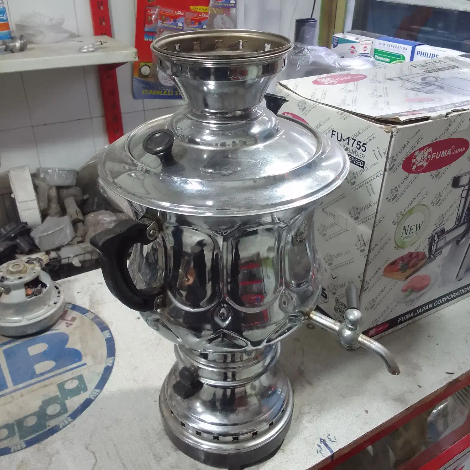 سماور گازی بسیار کم کار درحد نو نو|سماور، چای‌ساز، قهوه‌ساز|محمدیه-قزوین, |دیوار