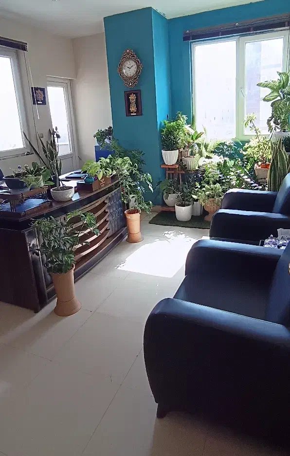 اجاره ساعتی فضای کاری و اتاق جلسه و کلاس های خصوصی|اجارهٔ کوتاه‌مدت دفتر کار و فضای آموزشی|مشهد, عامل|دیوار