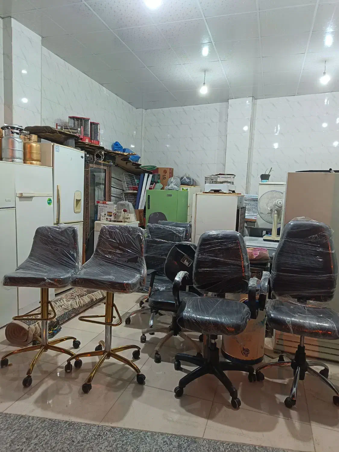 صندلی جک دار|صندلی و نیمکت|سیدان, |دیوار