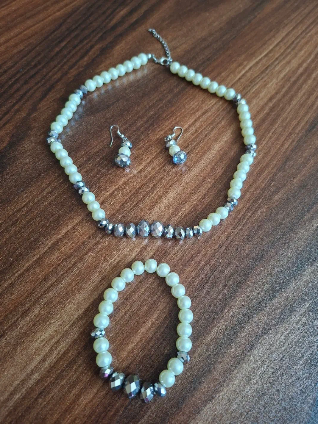 بدلیجات|بدلیجات|شیراز, حومه شیراز|دیوار