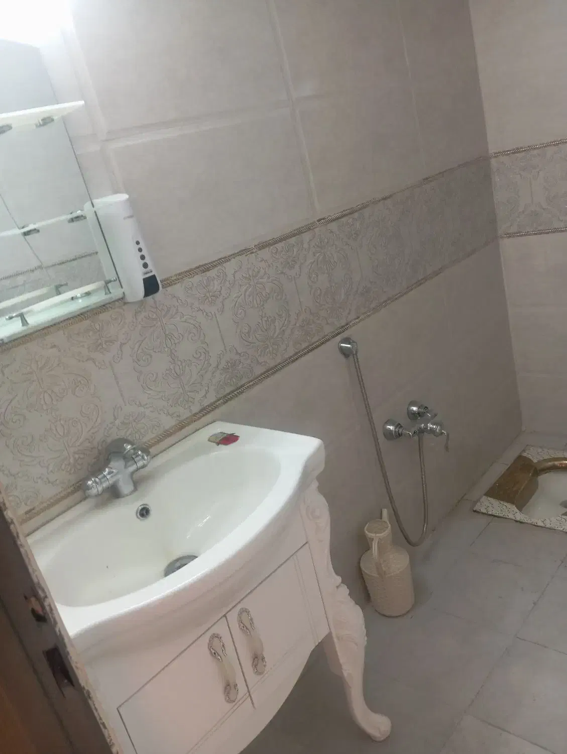 اپارتمان 126 متری 110متر زیر بنا .یه طبقه تکمیل|فروش آپارتمان|قرچک, قشلاق جیتو|دیوار