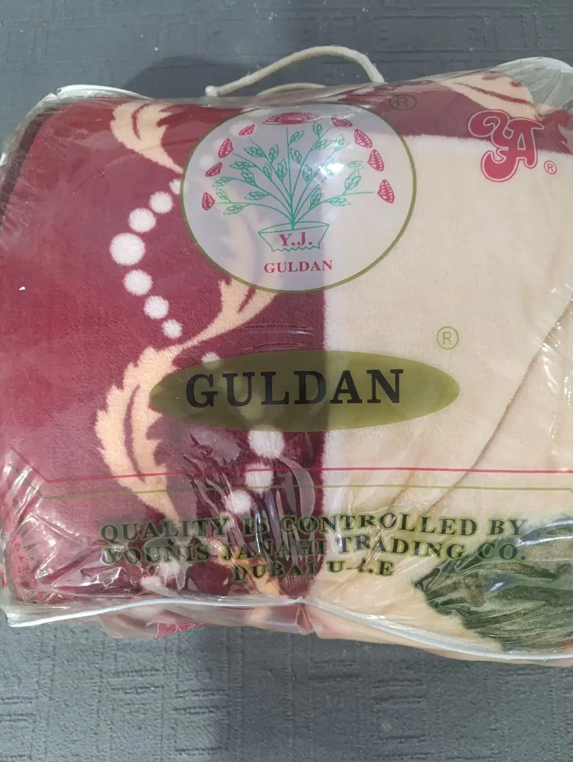 پتو دو نفره جنس قدیم|رختخواب، بالش، پتو|سبزوار, قاضی زاد|دیوار