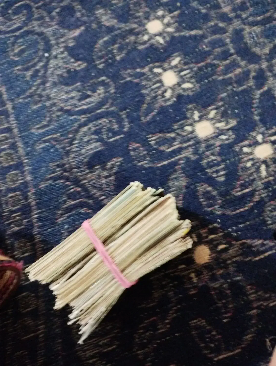 یک کیف بر از کیمدی و پاستور|کلکسیون و سرگرمی|تایباد, |دیوار