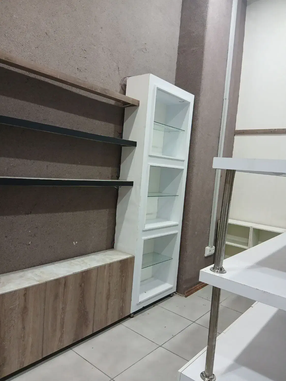 ویترین ودکورکامل مغازه|فروشگاه و مغازه|مشهد, حسابی جنوبی (شهرک غرب)|دیوار