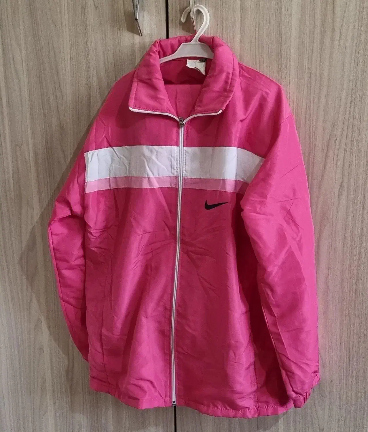 تعدادی لباس دخترانه|کفش و لباس بچه|اصفهان, جلالیه|دیوار