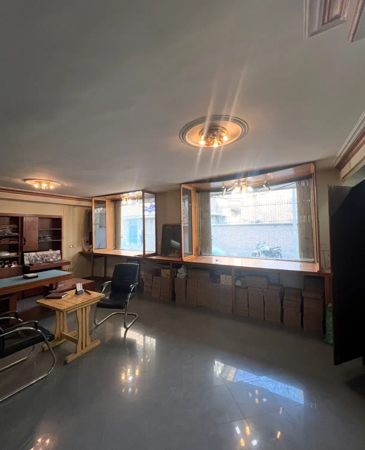 سرقفلی ۱۴۲ متر مغازه تجاری(مزون ،صنف خیاط ،تولیدی)|فروش مغازه و غرفه|تهران, فلسطین (میدان انقلاب)|دیوار