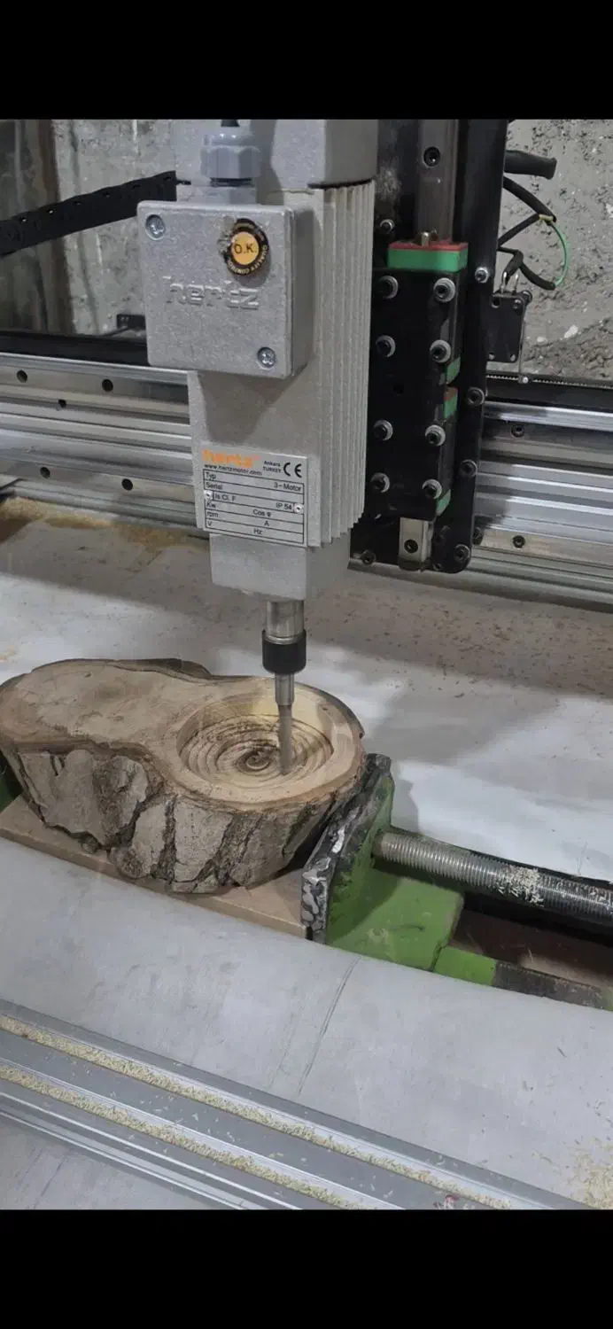 فروش دستگاه سی ان سی و یک عدد مکنده .و خراطی|ماشین‌آلات صنعتی|جوادآباد, |دیوار