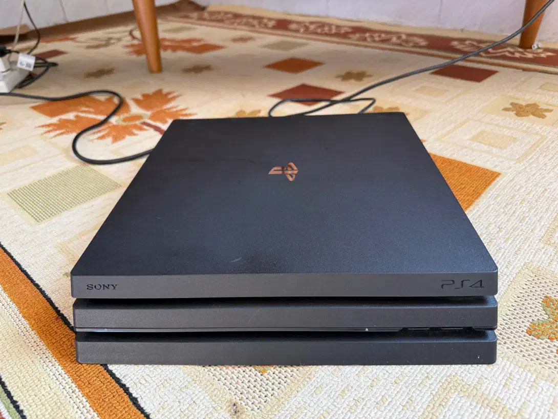 ps4 pro 1 ترابایت کپی خور ورژن ۹|کنسول، بازی ویدئویی و آنلاین|الیگودرز, |دیوار