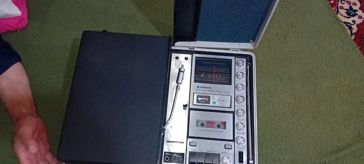 گرامافون سه کاره|کلکسیون اشیاء عتیقه|چرداول, |دیوار