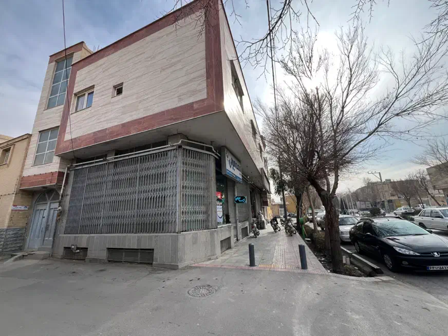 فروش مغازه و مسکونی بر خ مطهری رهنان|فروش مغازه و غرفه|اصفهان, رهنان|دیوار