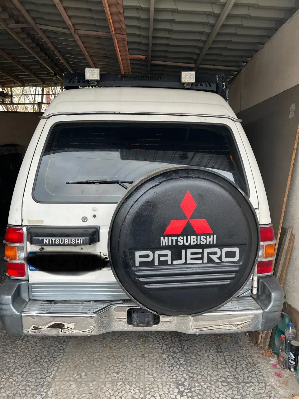 پاجرو چهار در چهارسیلندر ۲۴۰۰|خودرو سواری و وانت|ساری, |دیوار