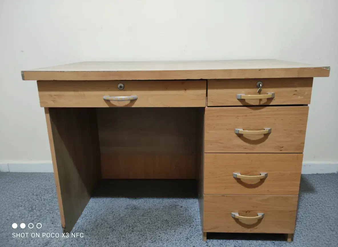 میز تحریر|میز تحریر و کامپیوتر|بیرجند, |دیوار