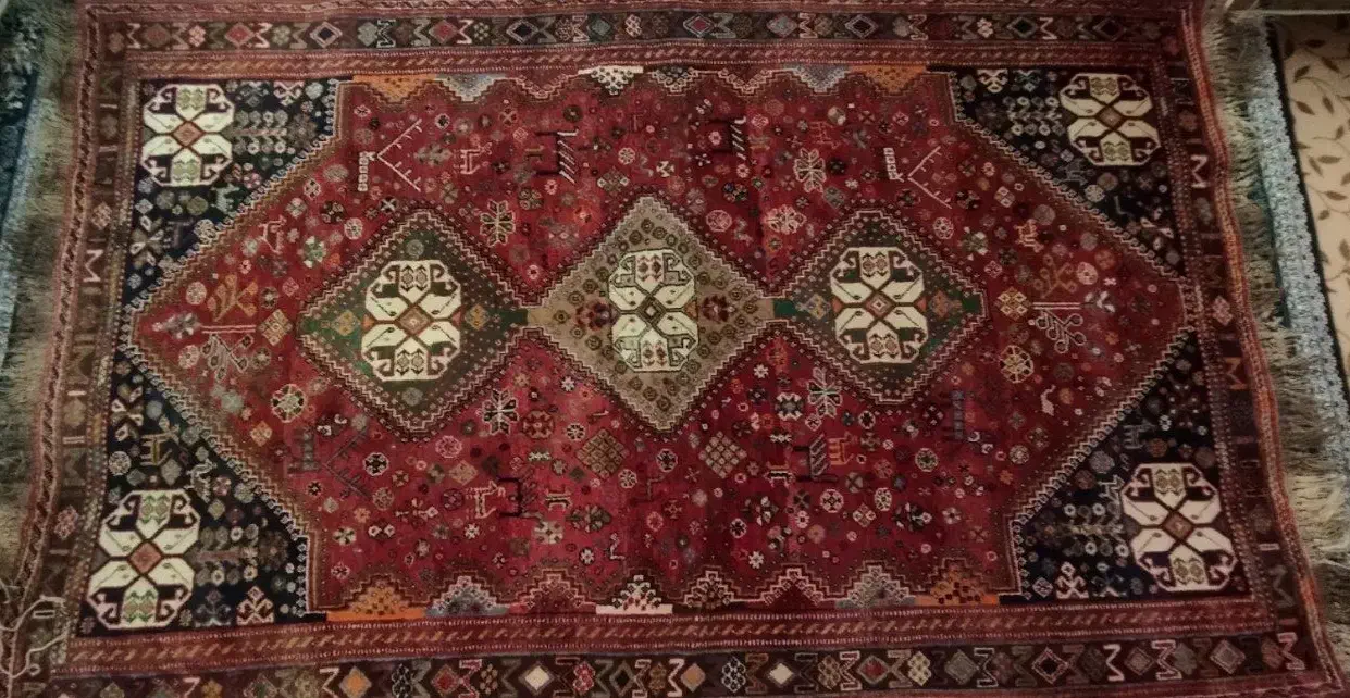 قالی و قالیچه دستباف قدیمی|فرش|شیراز, بهارستان|دیوار