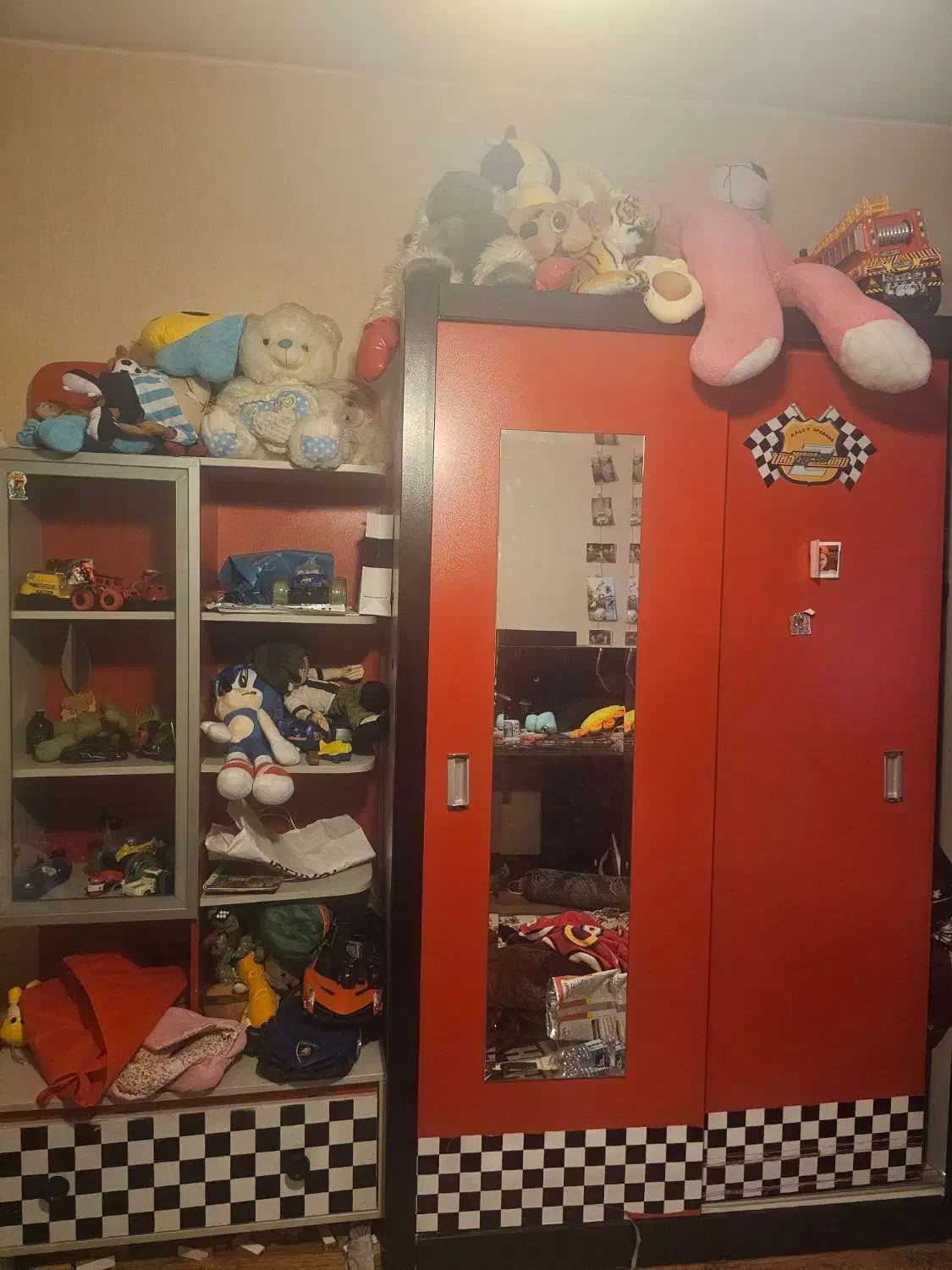 تخت و کمد کودک|تخت و سرویس خواب|تهران, اکباتان|دیوار