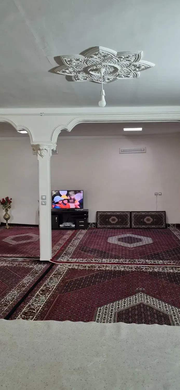 هم فروش هم اجاره دربست ویلایی|اجارهٔ خانه و ویلا|زنجان, |دیوار