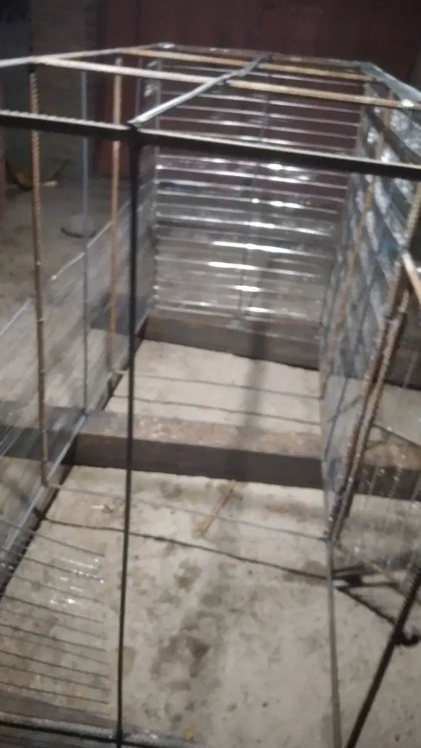 قفس یا توری بزرگ|لوازم جانبی حیوانات|بافت, |دیوار